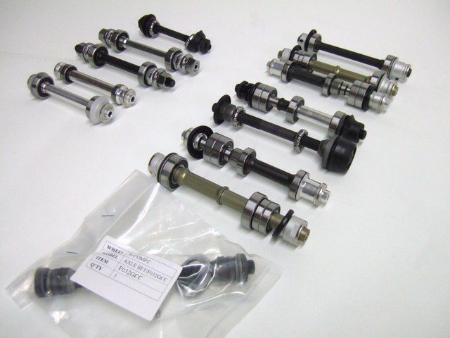 Parts XRP Replacement Road Axles - Includes Bearings & Dust Caps Image