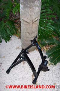 Accessories Vuelta USA MAG BICYCLE TRAINER Image